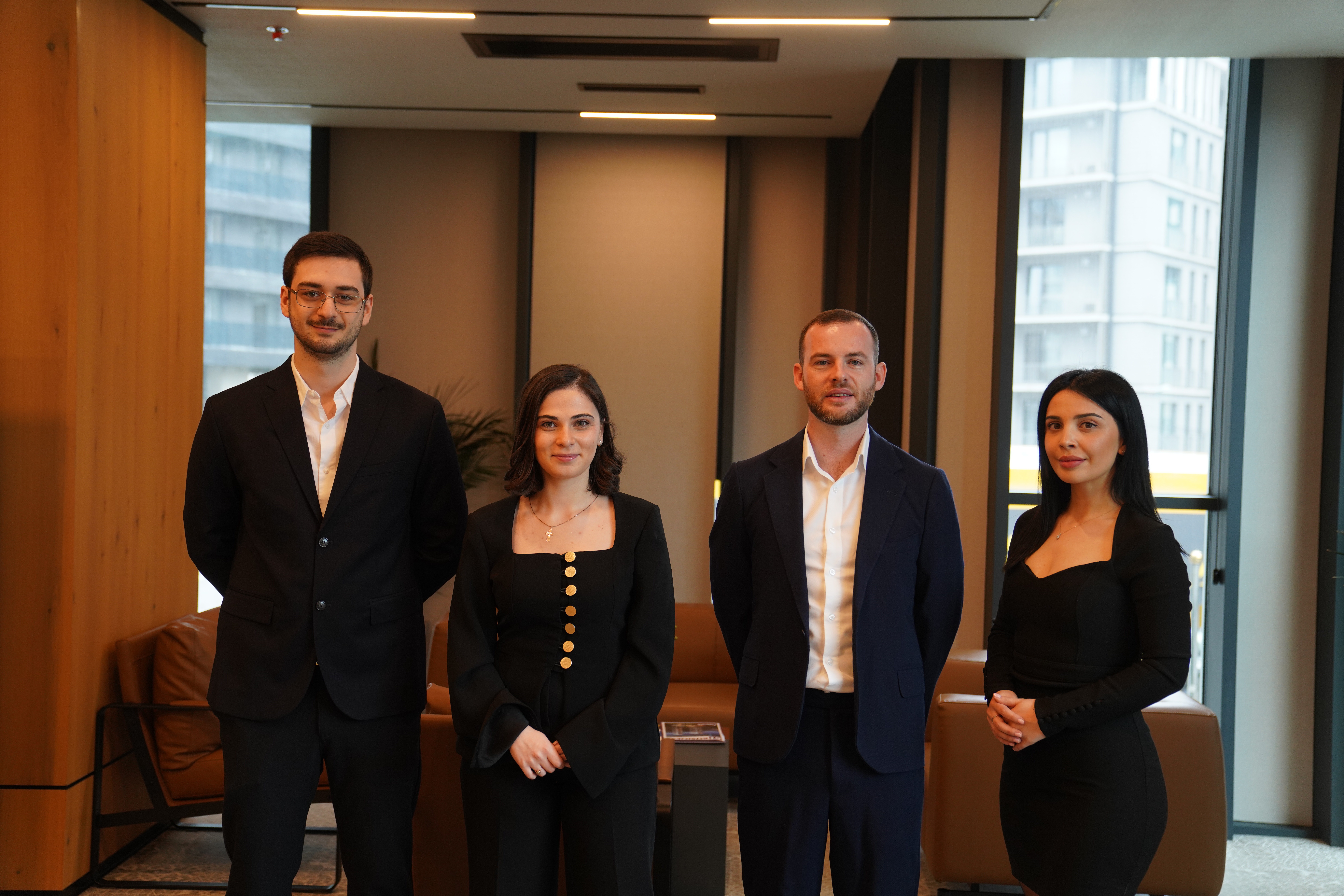 Fractional sales and marketing leaders