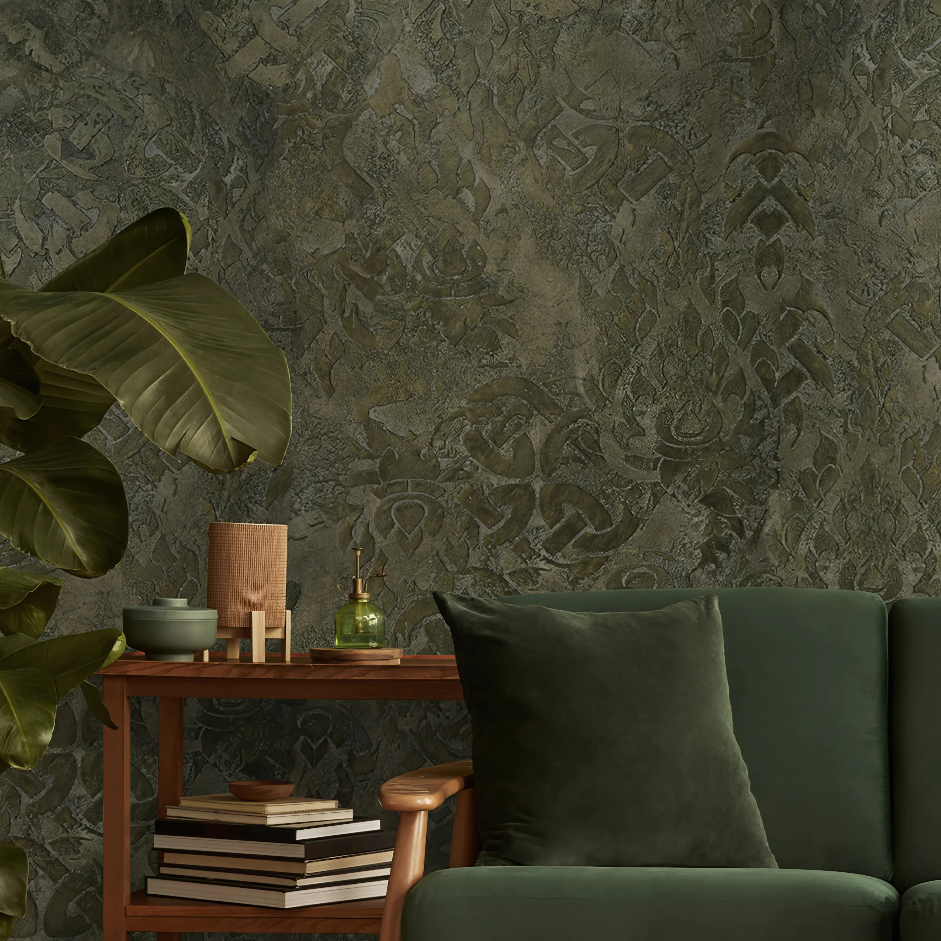Mur lisse à la chaux et à la poudre de marbre dans une teinte verte subtile, créant une ambiance apaisante et naturelle.