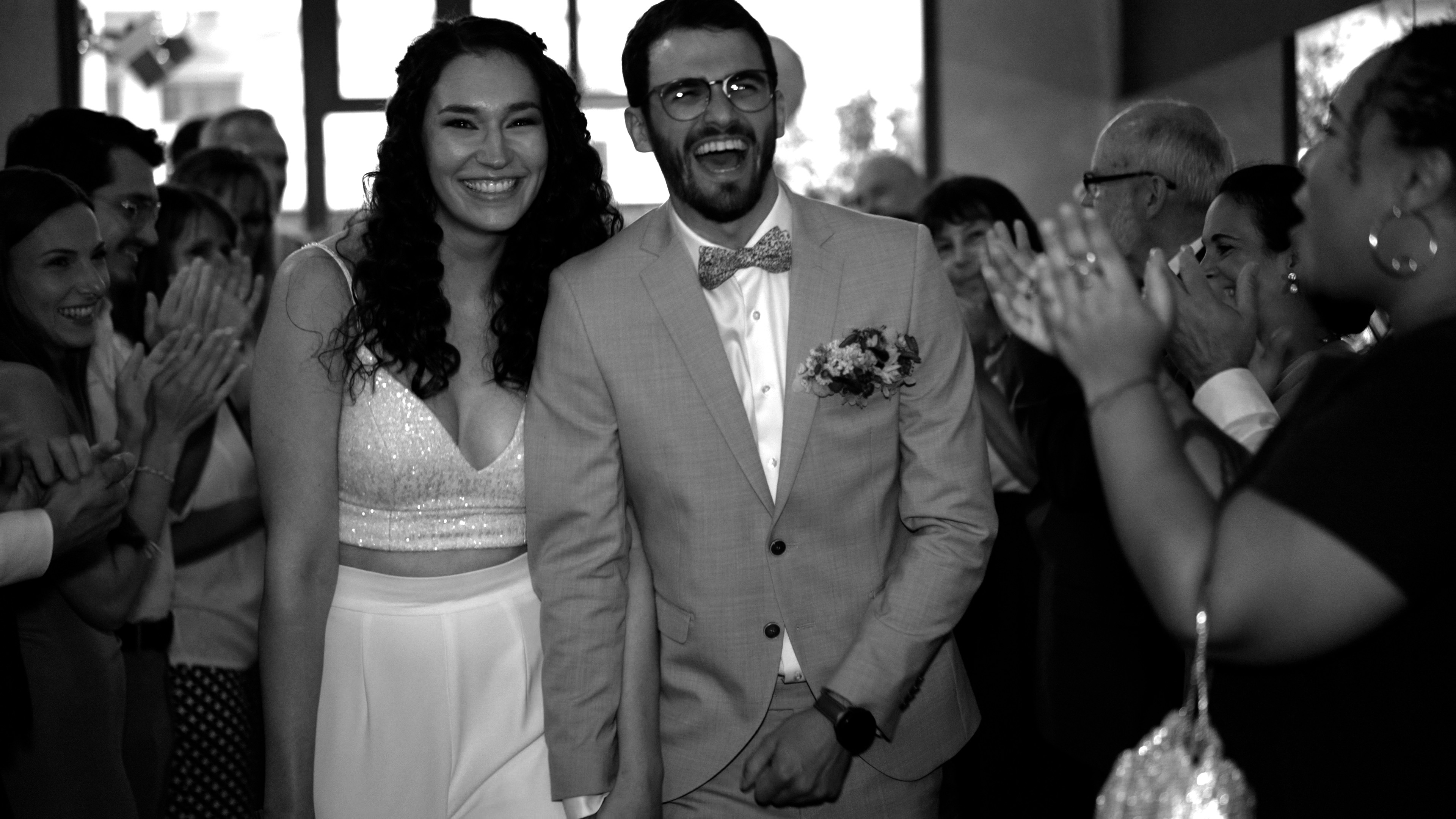 Emotionale, stilvolle Hochzeitsvideos für achtsame, authentische Paare