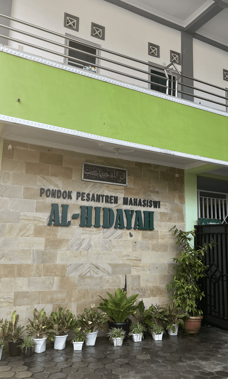 pondok tampak depan