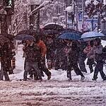 Đường phố Seoul phủ tuyết mỏng trong đợt rét đậm tháng 1/2026 với nguy cơ băng đen cao
