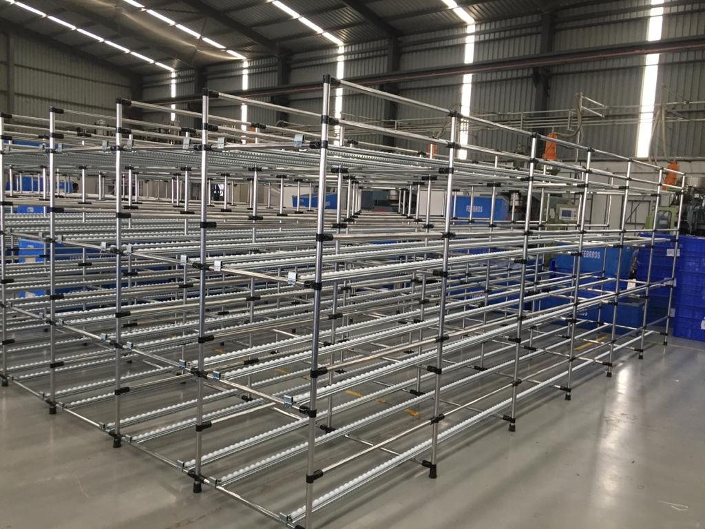 Imagen de estante tubular