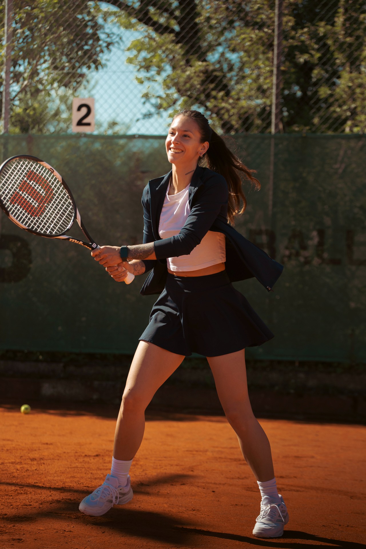 Tennismeisterei Tennistraining eine Tennisspielering