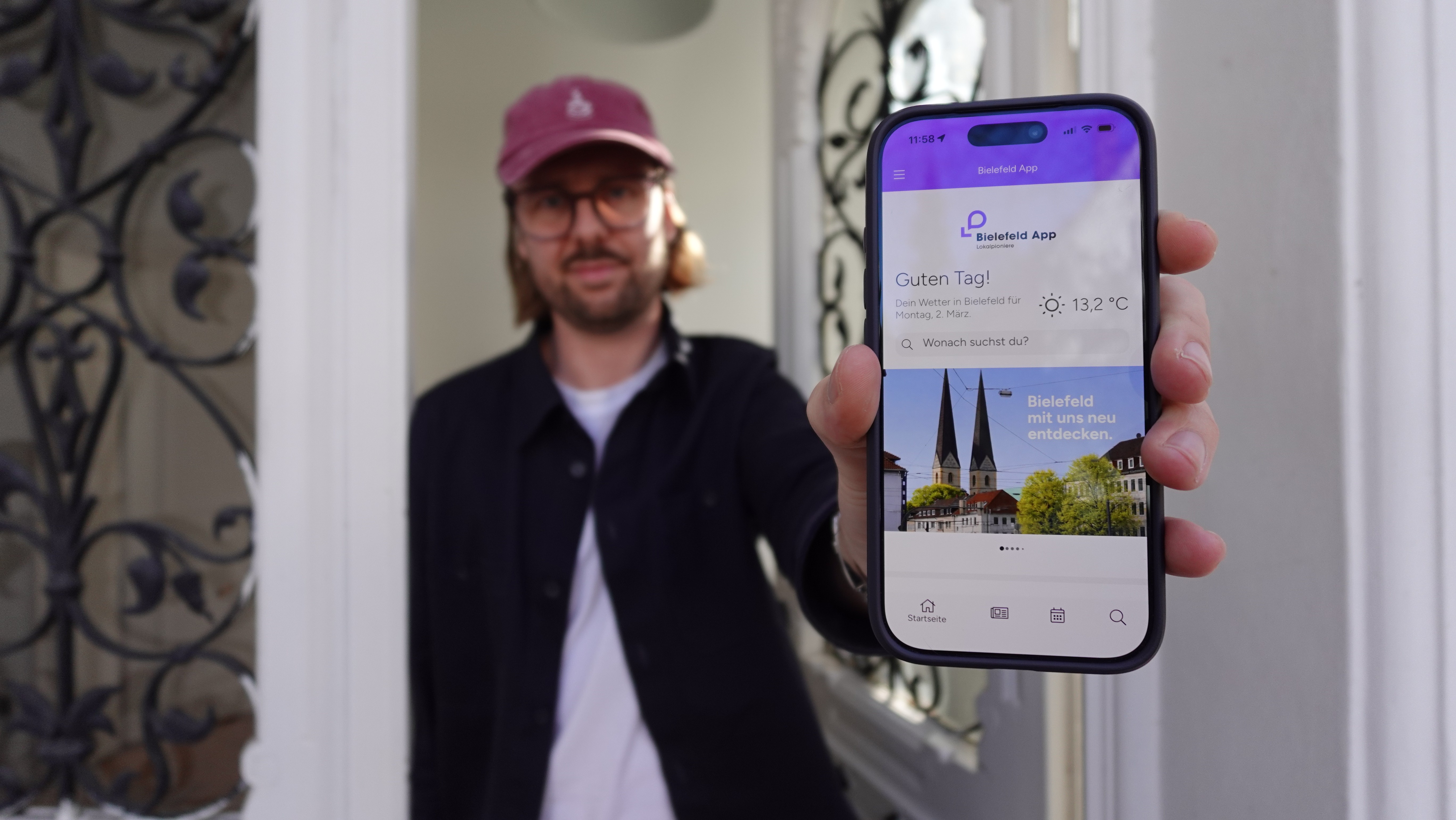 So geht Werbung im Jahr 2026: CityApp und Nachrichtenplattform von Lokalpioniere in der Hand.
