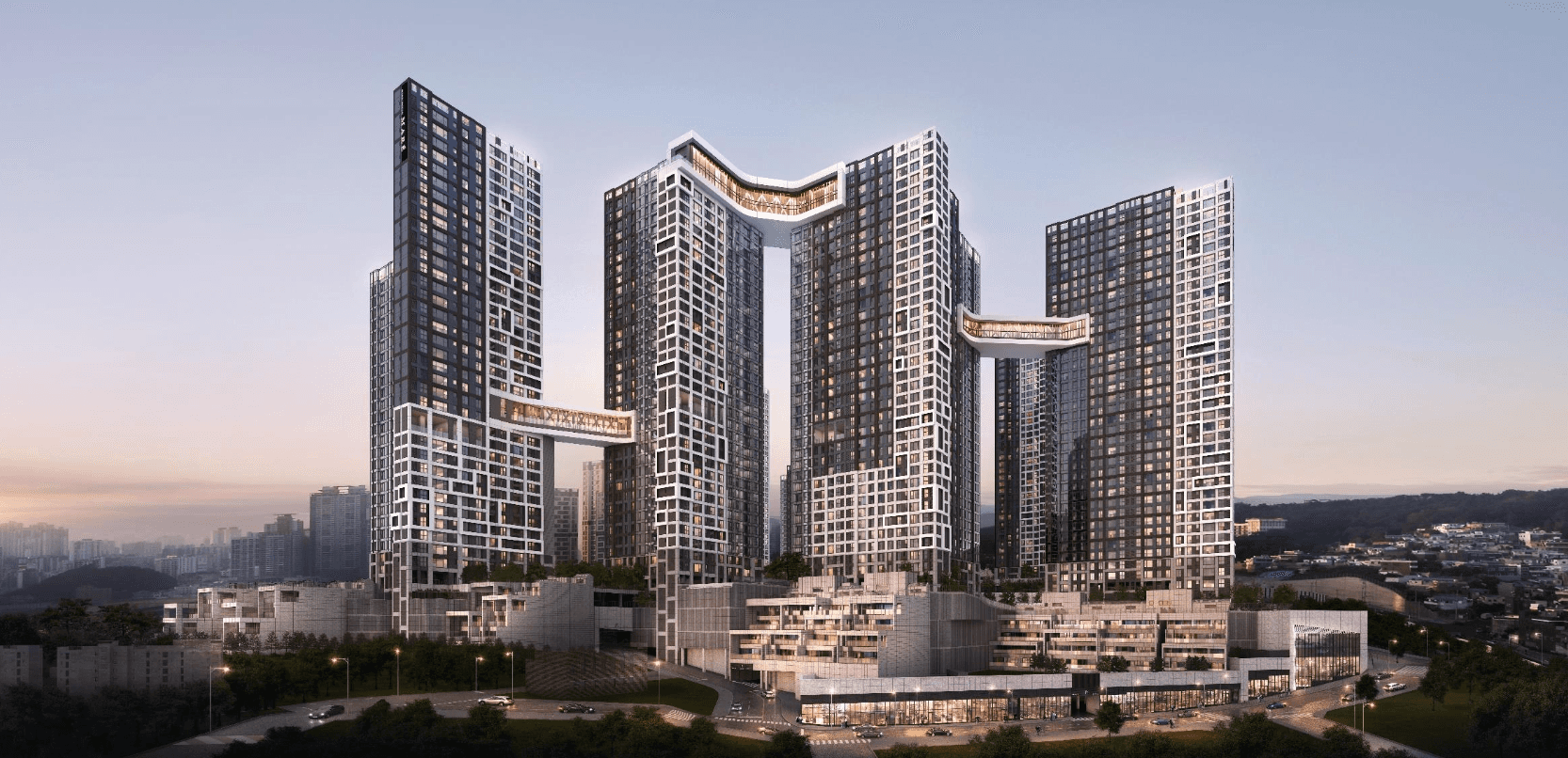 Dynamic picture of a cyclist riding downhill