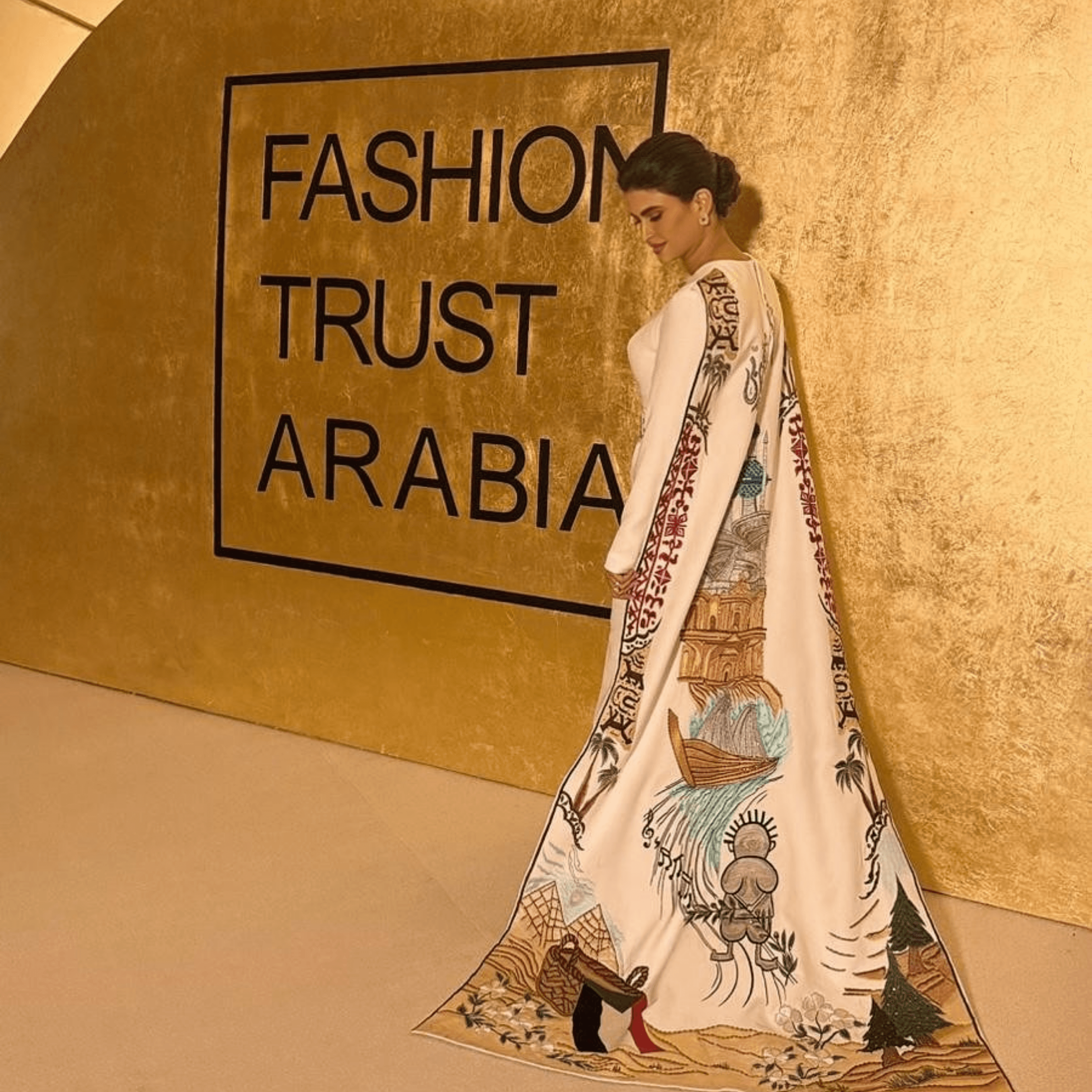 Dressing for Your Body Type: Find the Perfect Fit with Véon