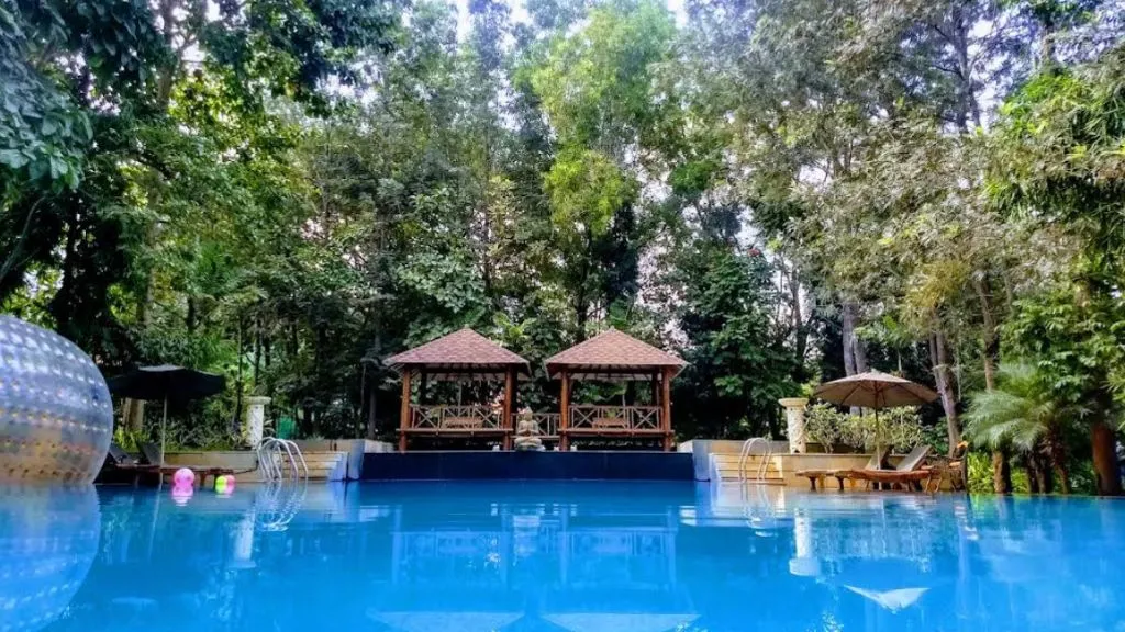 Discovery Village & Urban Valley Resort