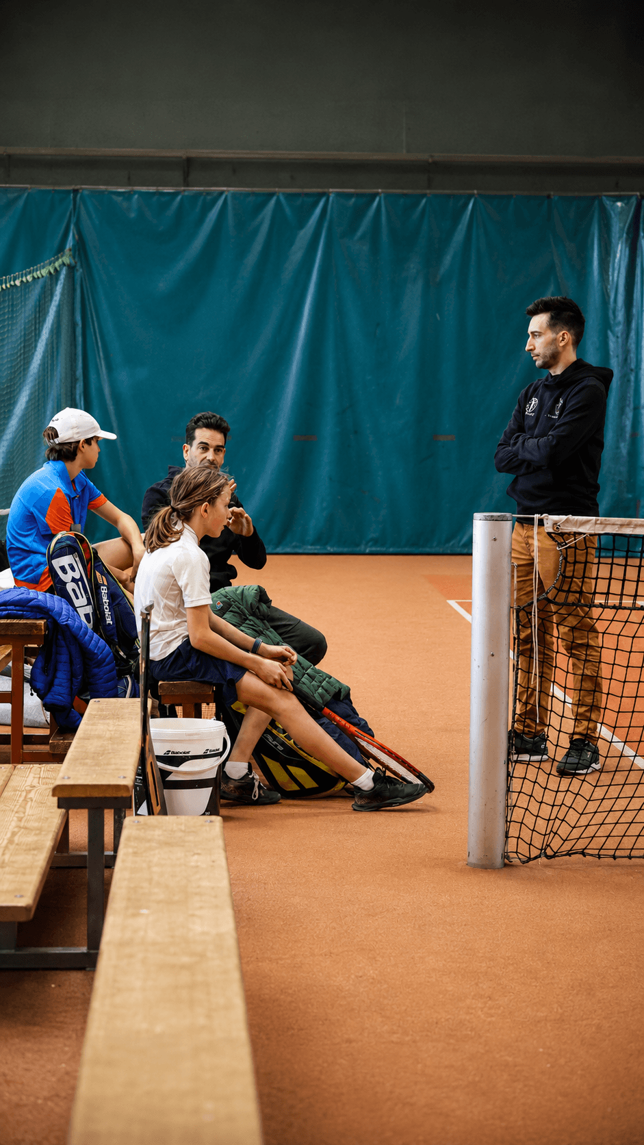 Préparateur mental accompagnant un sportif dans la mise en action sur le terrain