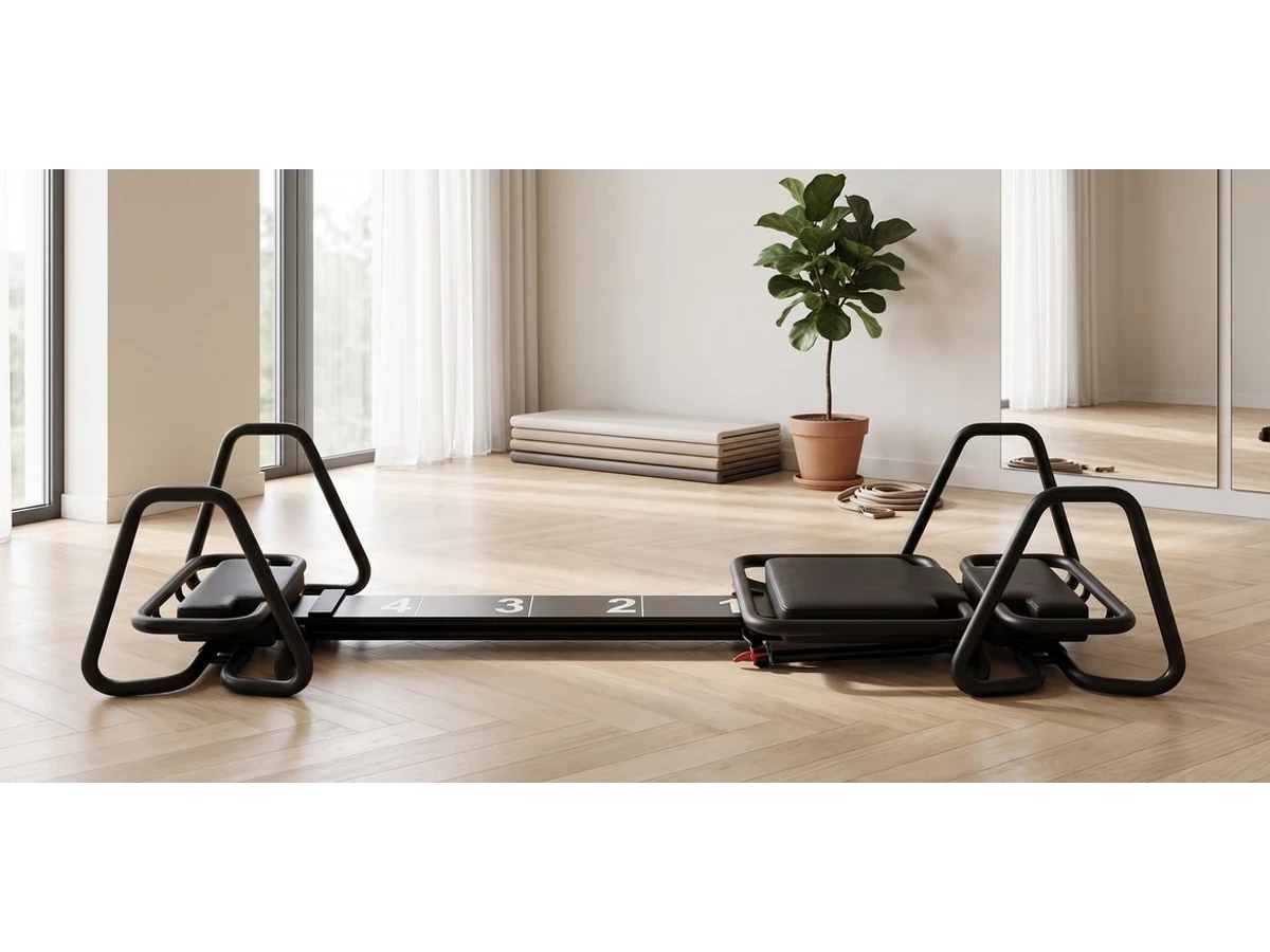 Megaformer Micro, megaformer en aluminium dans un studio de Pilates professionnel