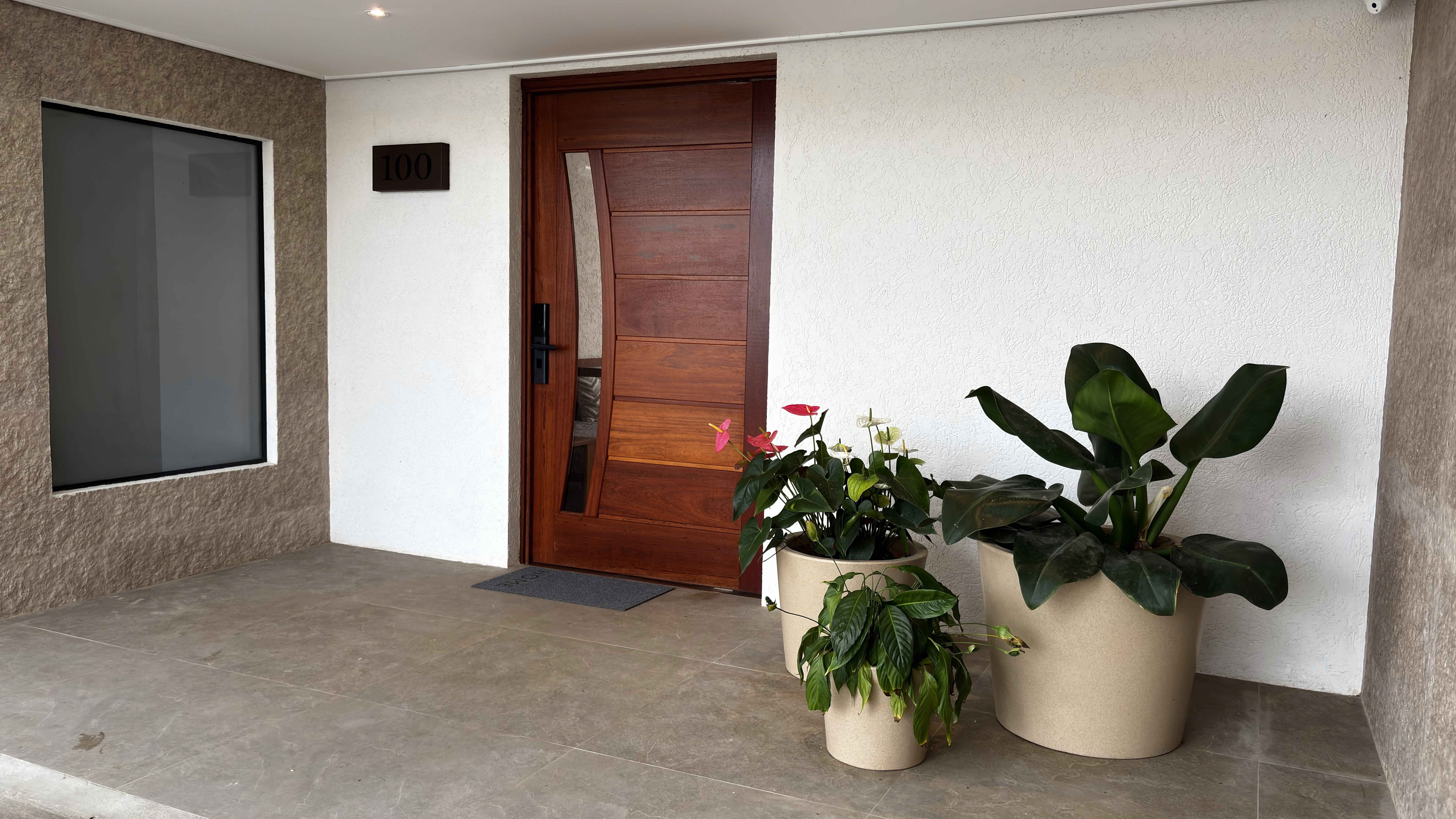 minimalist-living-room-inside-a-mediterranean-villa