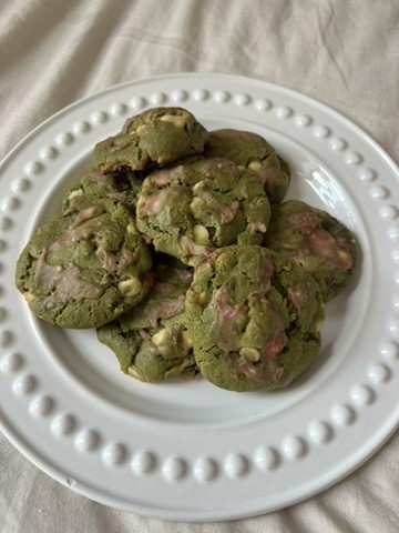Straberry white chocolate matcha cookies
