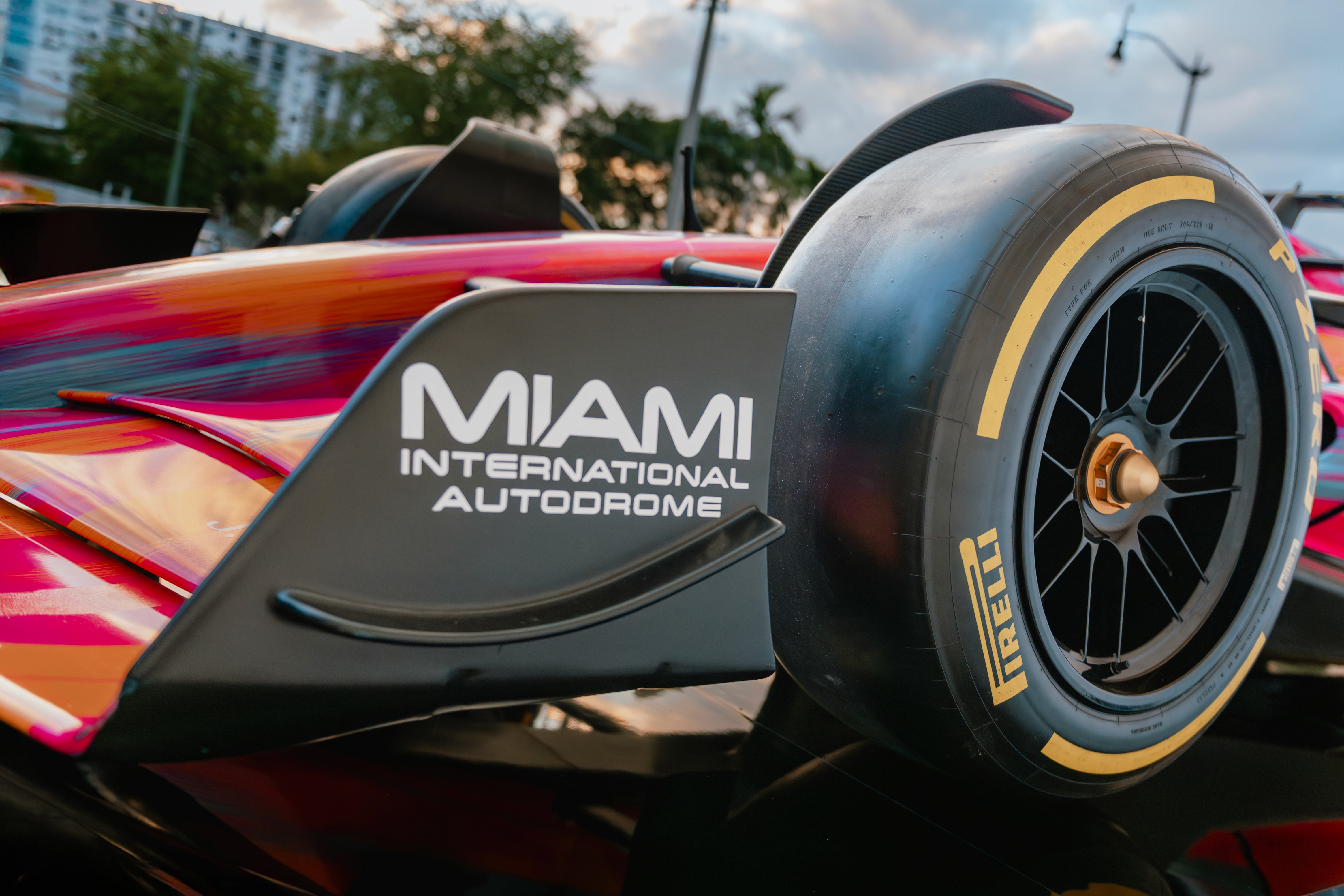 F1 — photograph 9