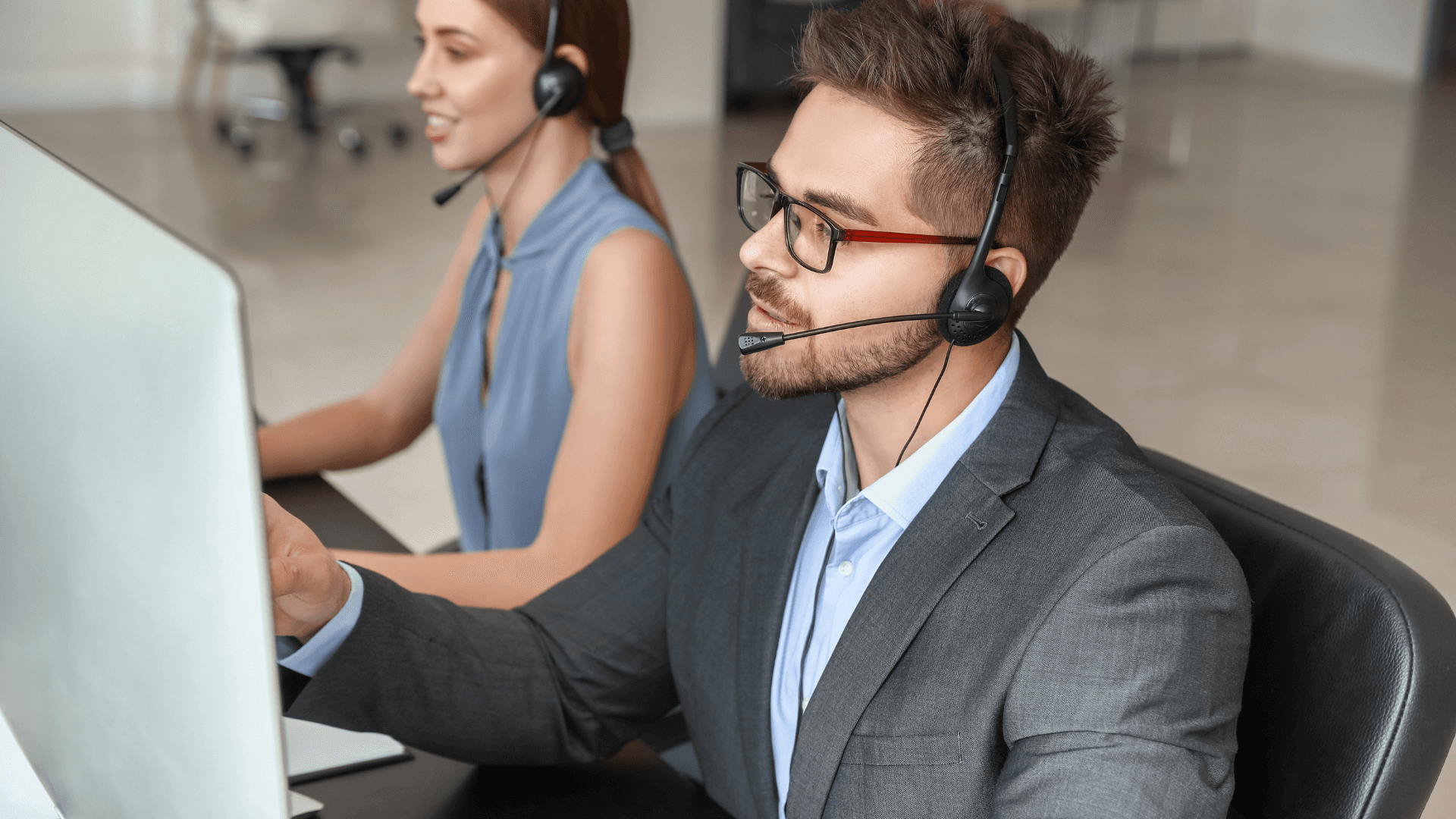 Help desk agents providing 24/7 technical support services
