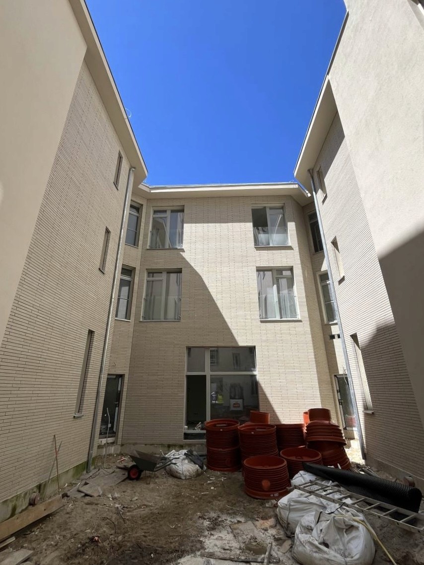 Budynek mieszkalny w Poznaniu – elewacja z nietypowej cegły betonowej