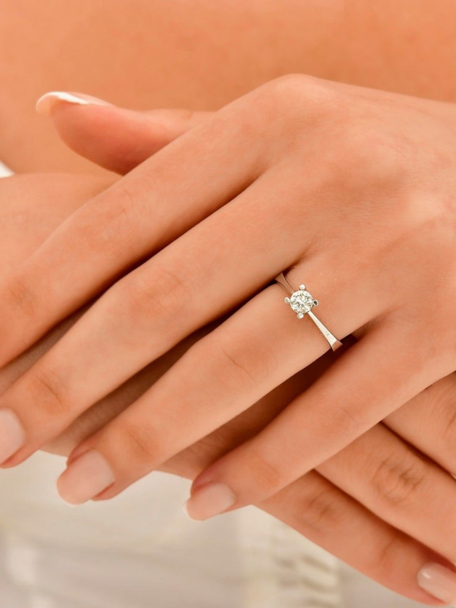 Elegant 0.10 Carat Diamond Solitaire Ring in 14K White Gold