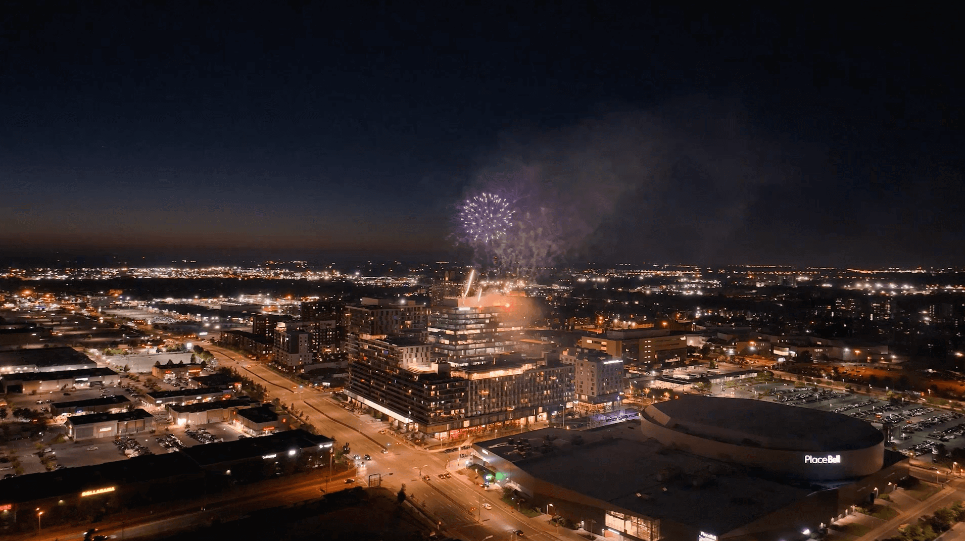 fireworks in the sky at night.