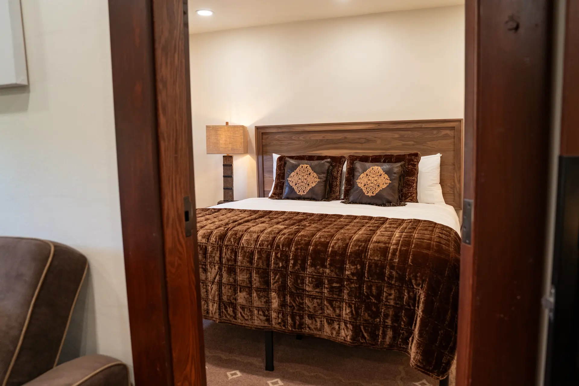 King Suite - Oklahoma Wild Ponies bed