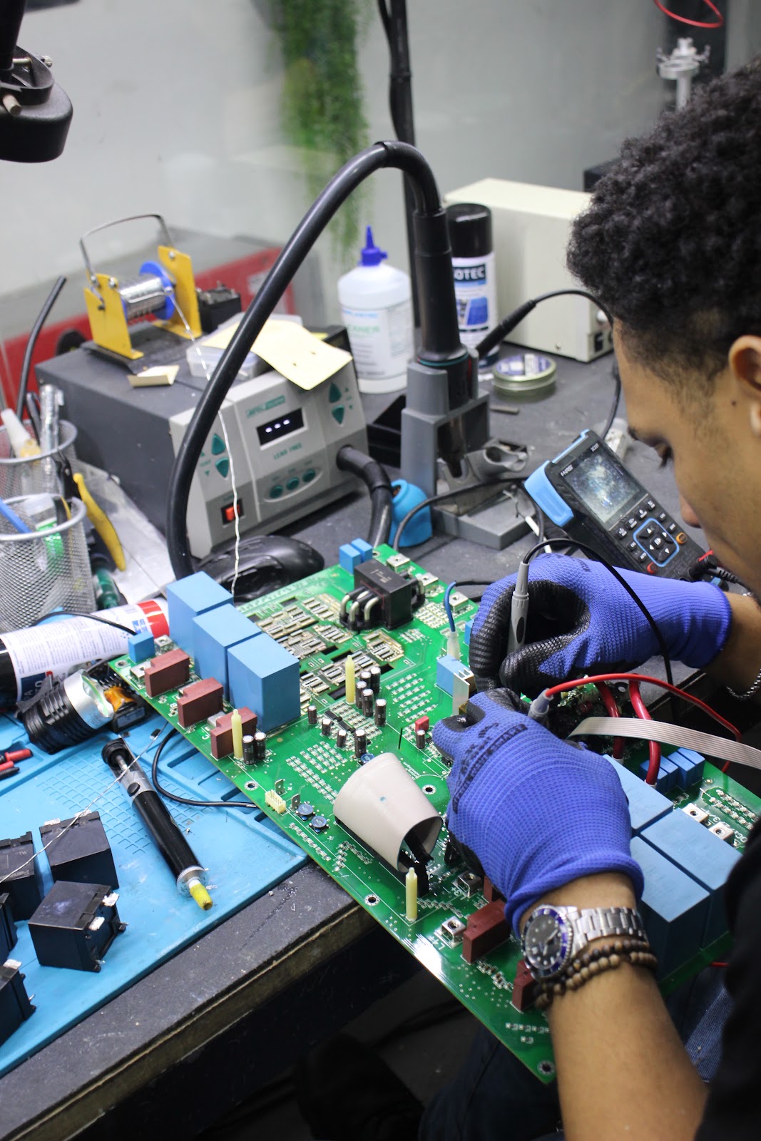 Laboratório Ozora Soluções — Inversor Solar Perde Produção à Tarde: Causas