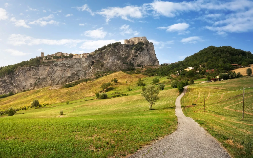 Fortress San Leo i Emilia Romagna, Italia | Expa Travel
