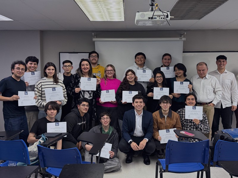 la-escuela-politica-3-universitario-formacion-ideapais.jpg