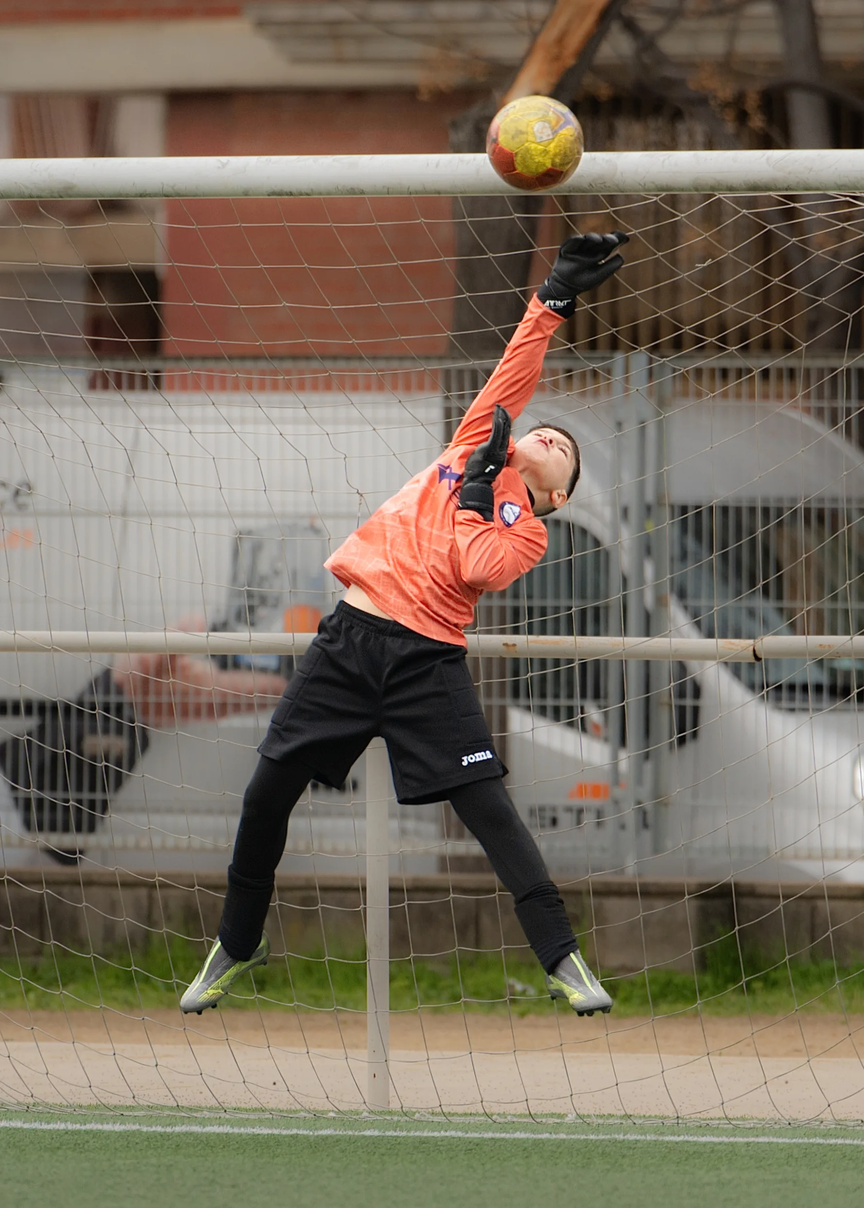 Portero del Terlenka FC en acción,Terlenka Futbol Base Sub 10A