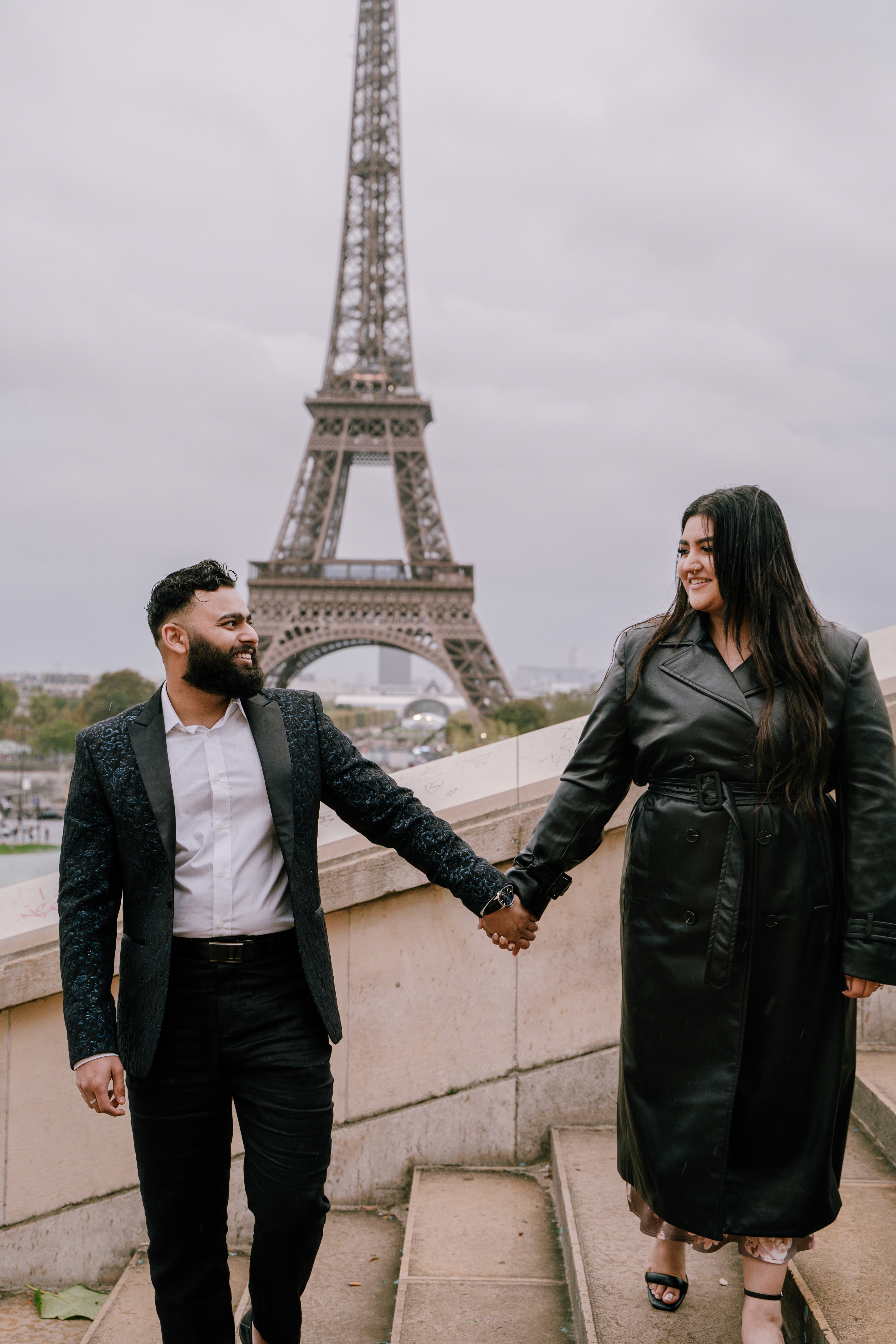 Brandon engagement photography couple kissing romantic Manitoba Trident Studios