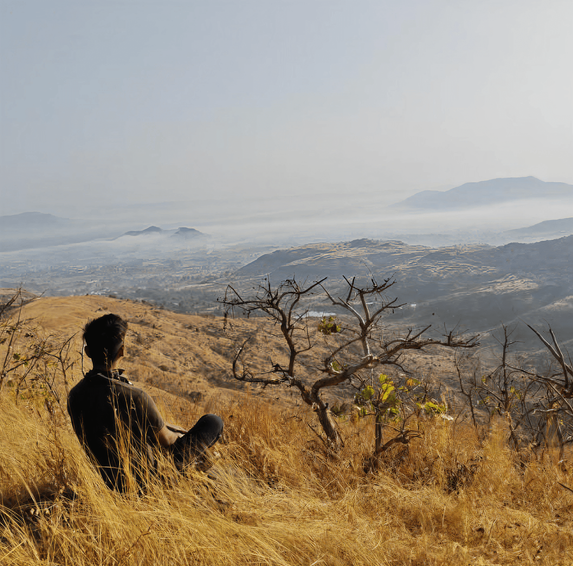 a person wearing a baseball cap