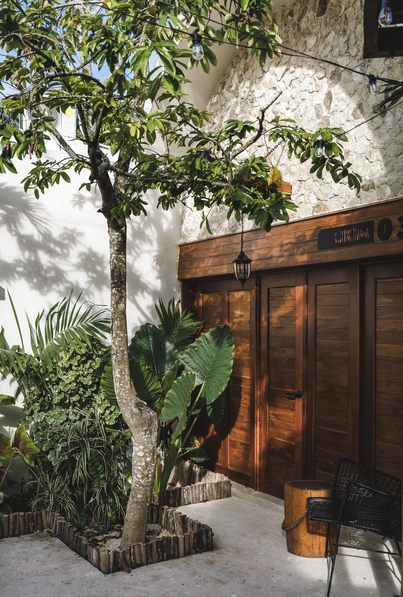 Casitas Nohiyari - Detalle de fachada del tercer cuarto