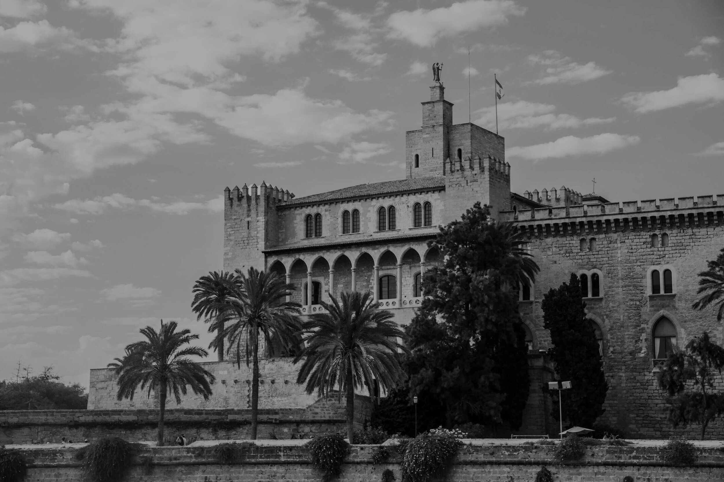 Private jet flights to Palma de Mallorca Spain - Balearic Islands luxury destination