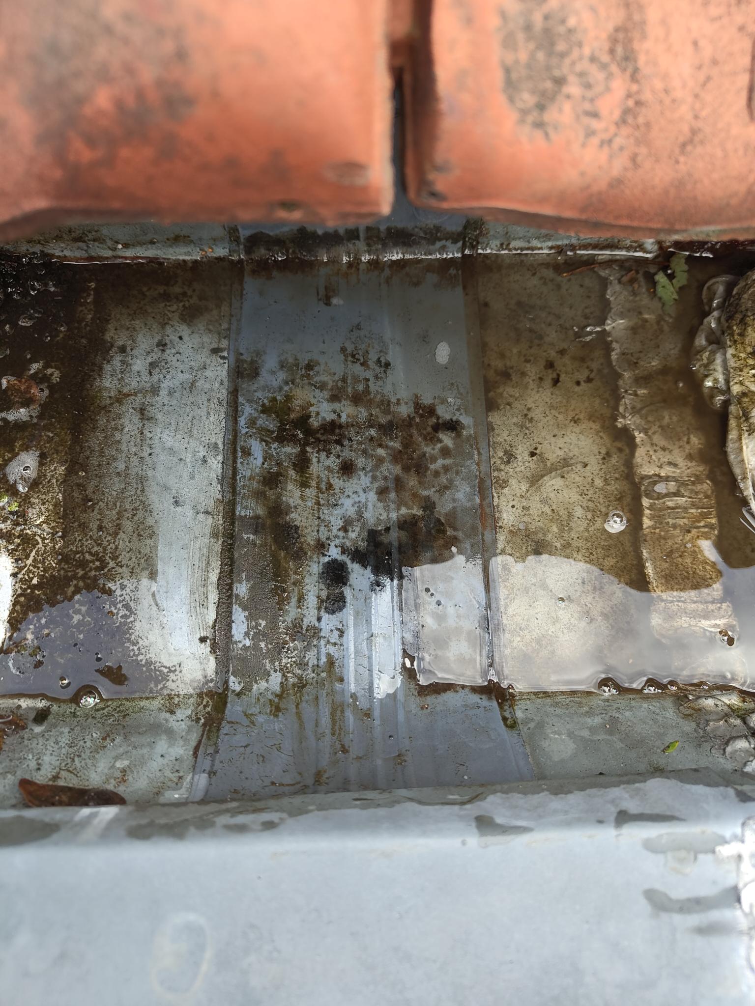 Lekkende dakgoot in Gorinchem