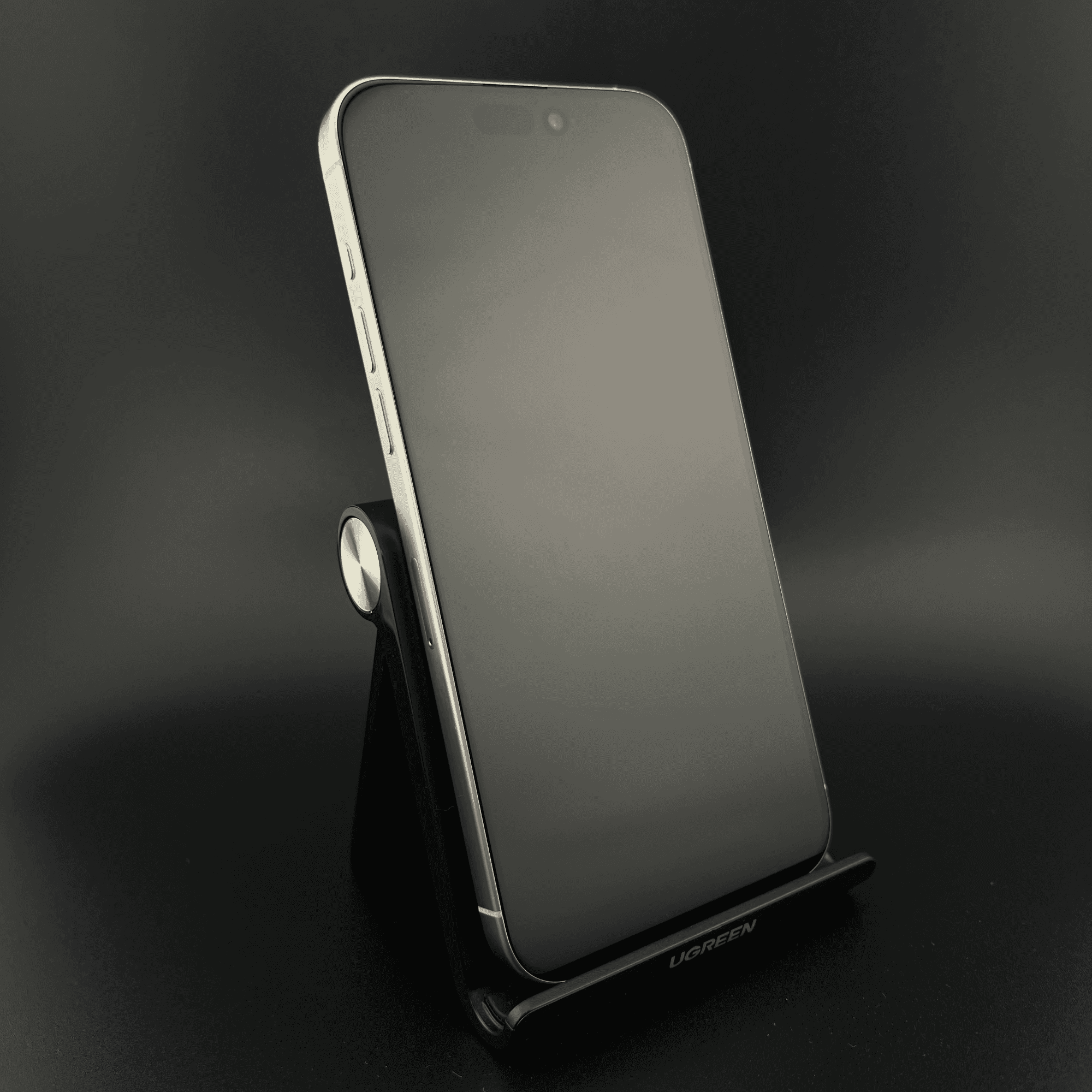 Écran du iPhone 15 Pro Max en excellent état