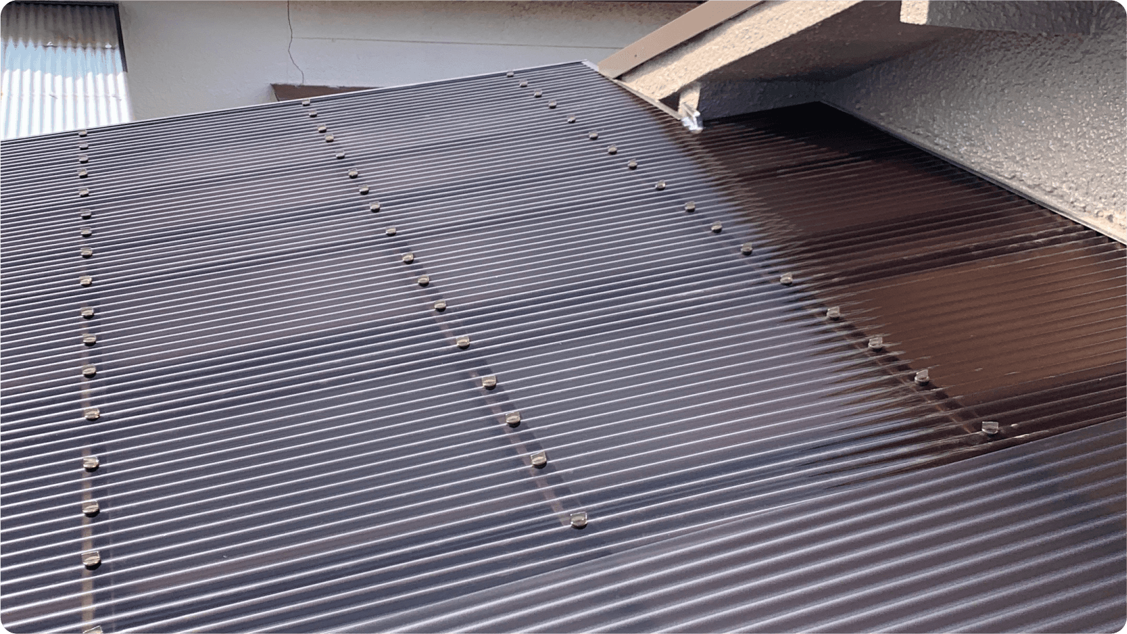 ベランダの波板