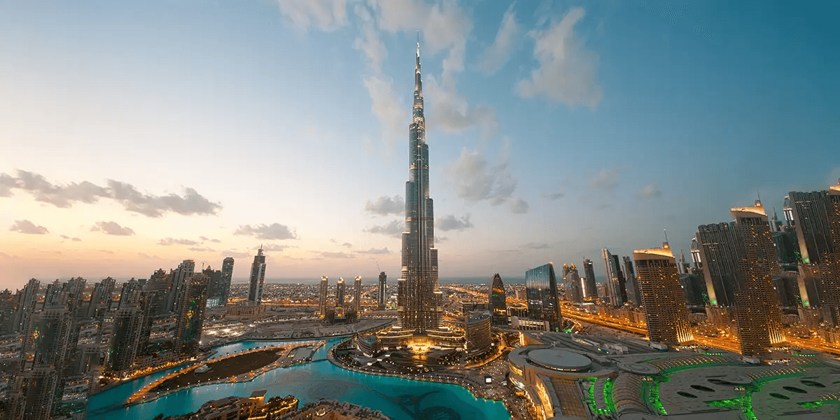 Burj Khalifa, Skyscraper in Dubai, United Arab Emirates