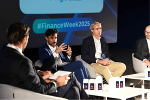 Reúnete con los líderes del sector