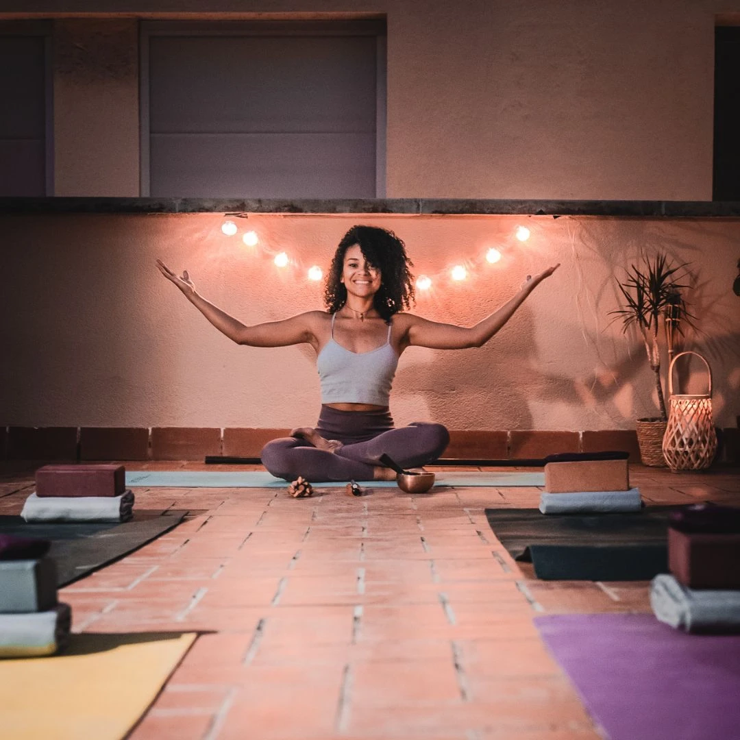 Duby welcoming yoga on the terrace