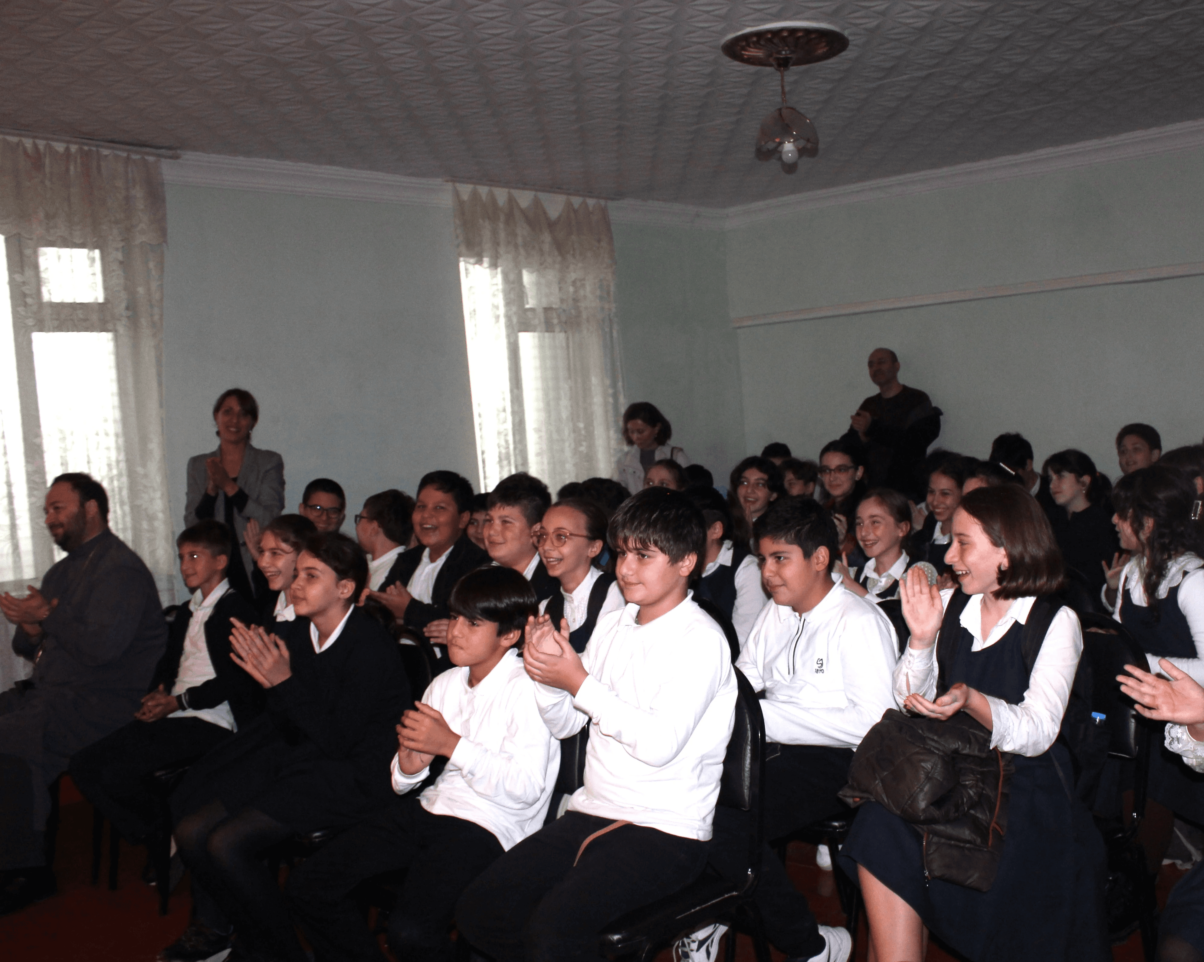 სპექტაკლი ლამაზი ცრემლები