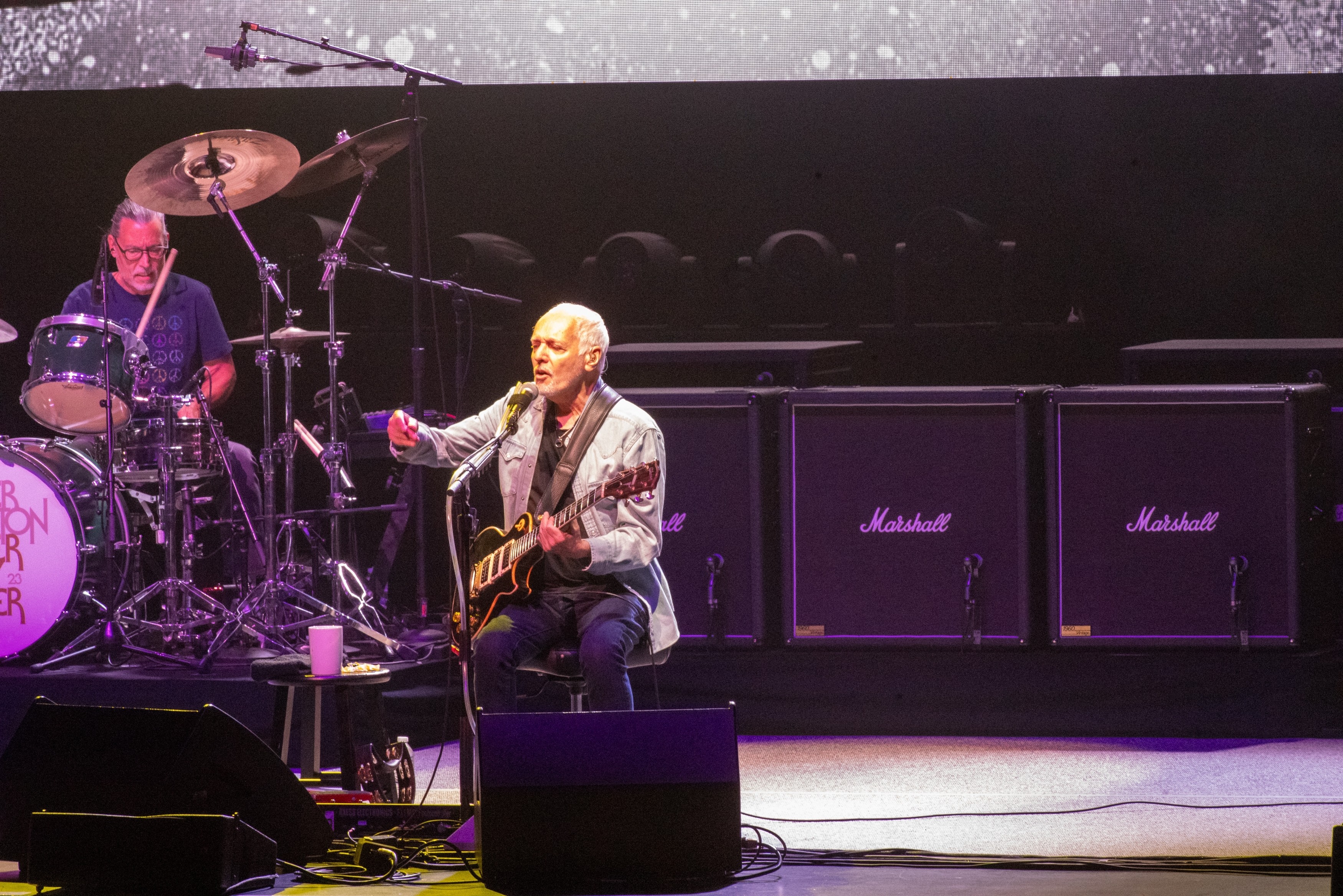 Peter Frampton using a talkbox live