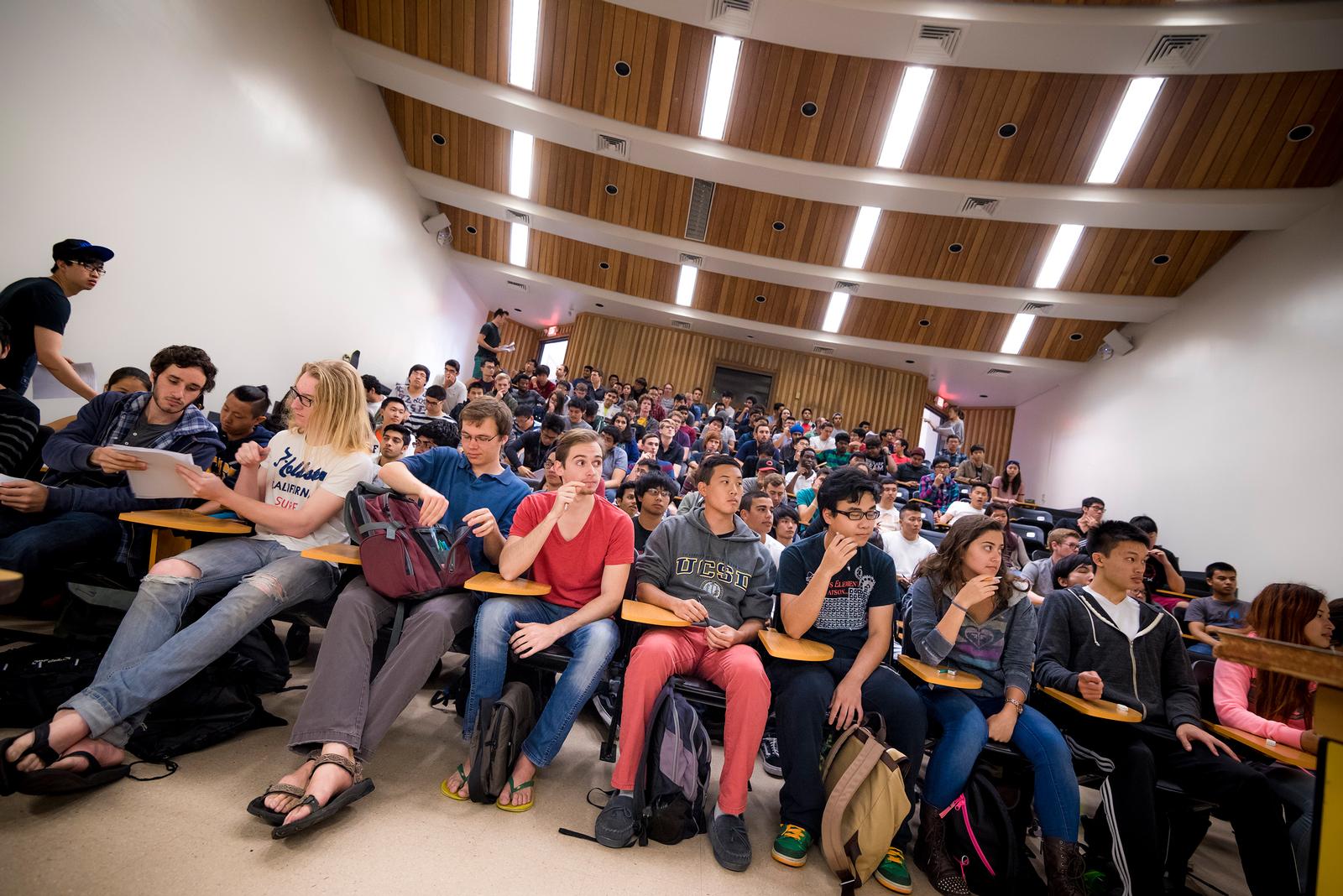 Image showing a classroom full of college students at the university of california, san diego