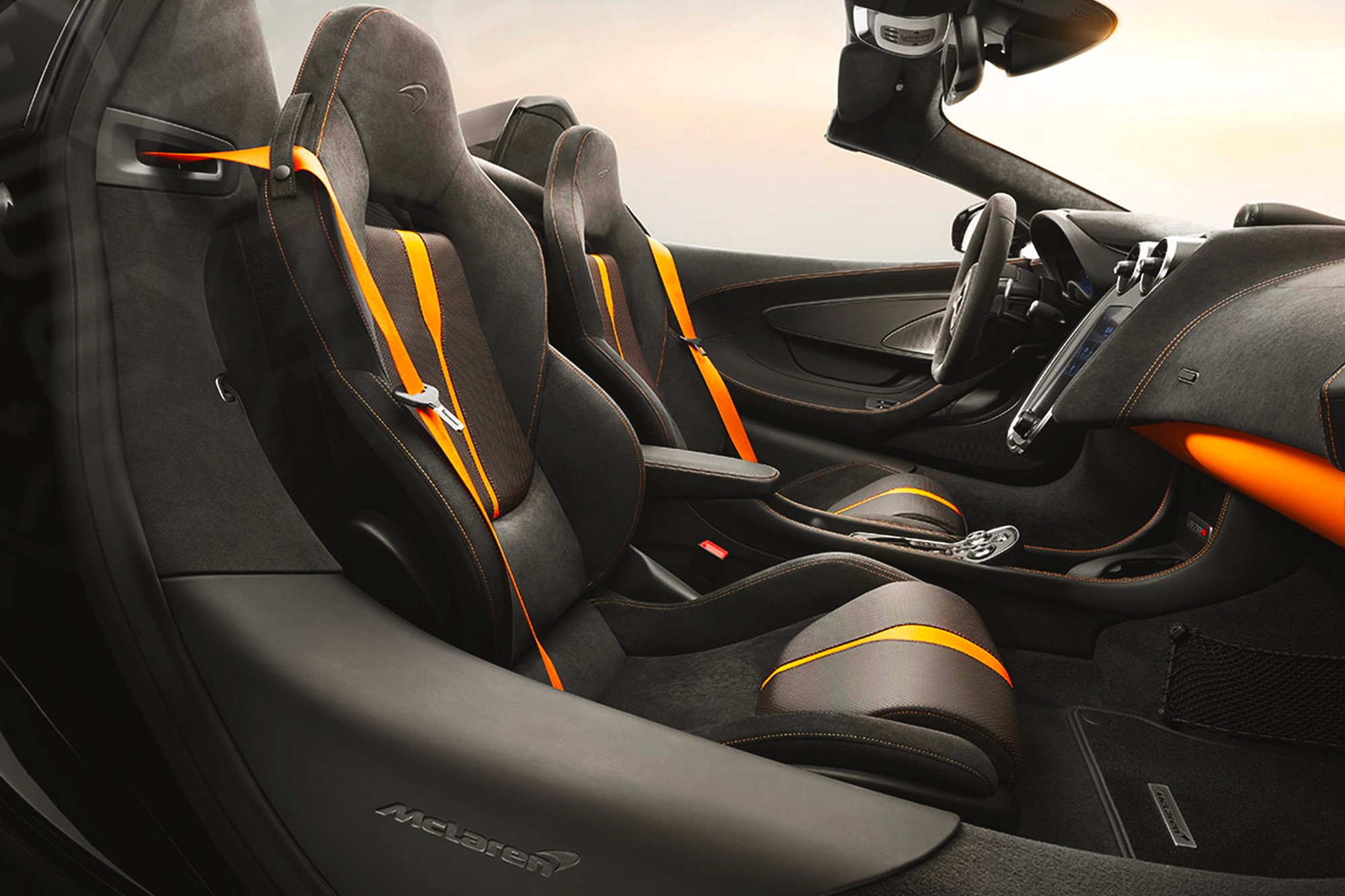 Sièges Mclaren 570S Spyder Vert – Location Supercar à Dubaï | Keyz Rent