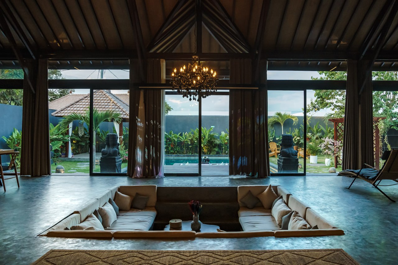 A premium 4-bedroom villa in central Bukit (Jimbaran)