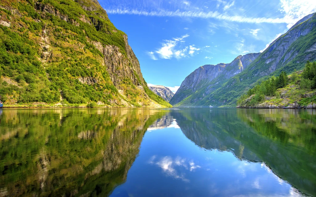 Kajakktur eller mini-cruise på Nærøyfjorden