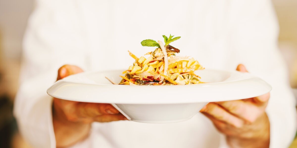 Restaurant Marketing and Customer Acquisition After Coronavirus – hero image illustrating restaurant marketing customer acquisition after