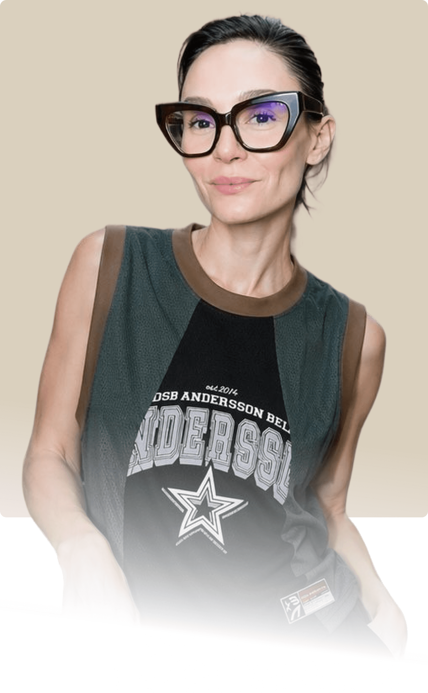 Portrait of Alexandra Fuchs, Senior Product Designer based in Berlin specializing in fintech and Web3 product design