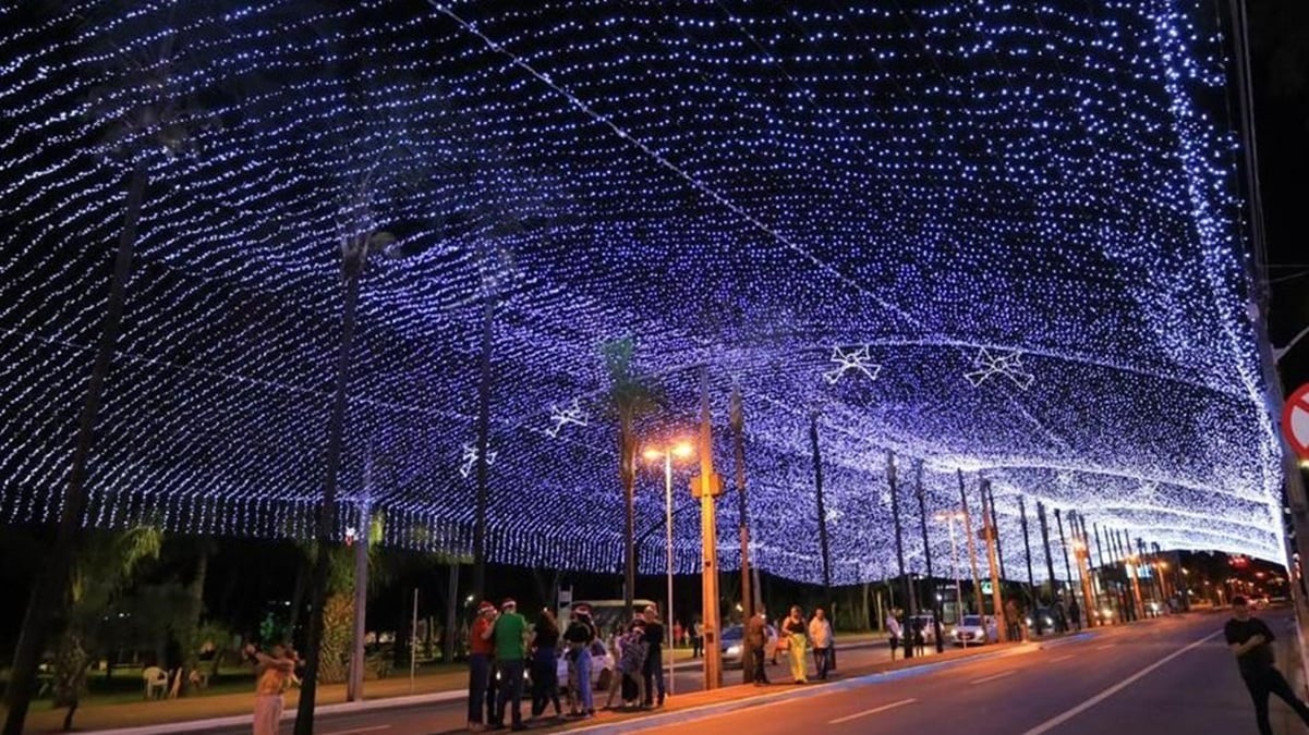 Praça Tamandaré iluminada