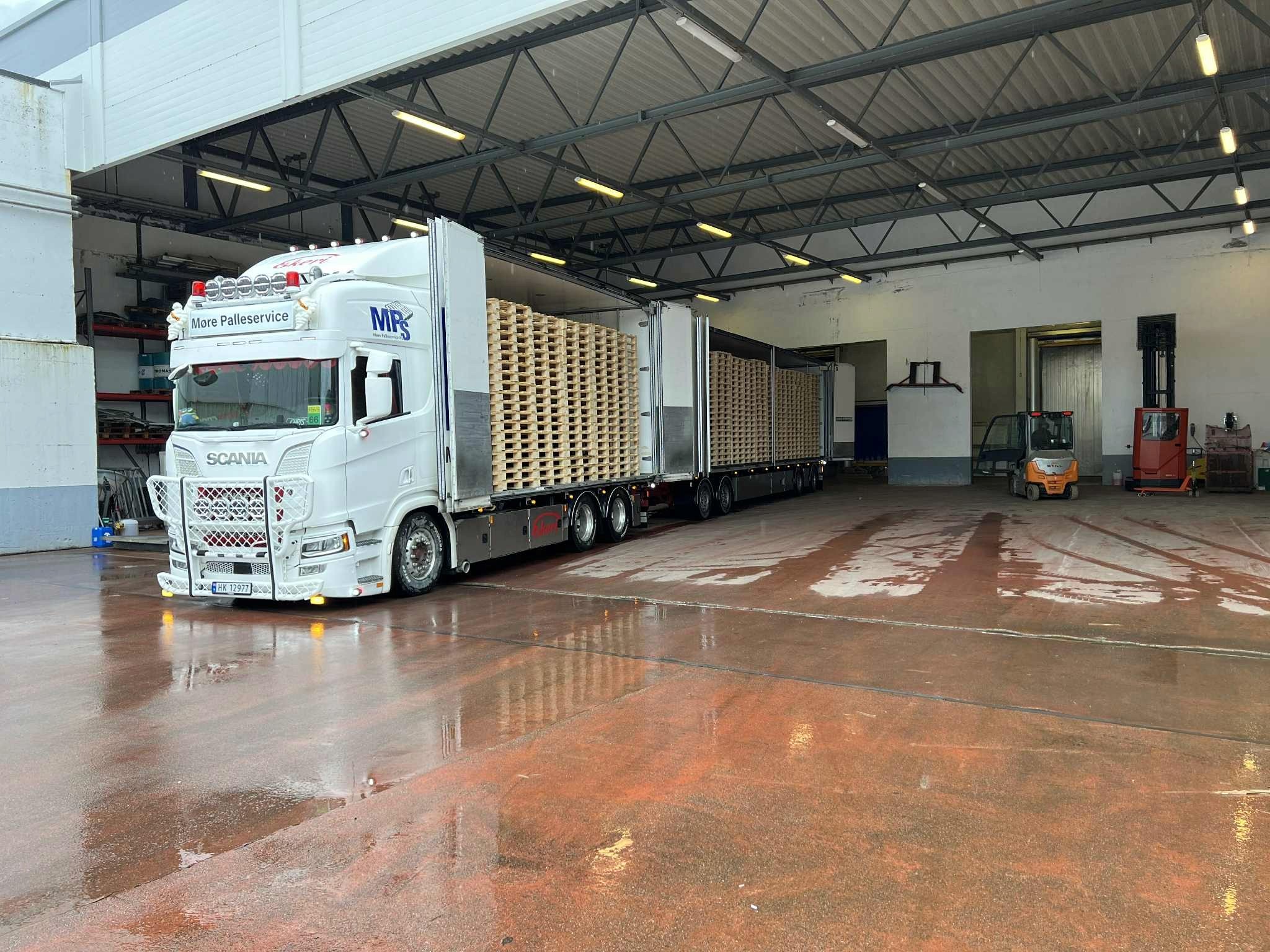 Gardener team at work