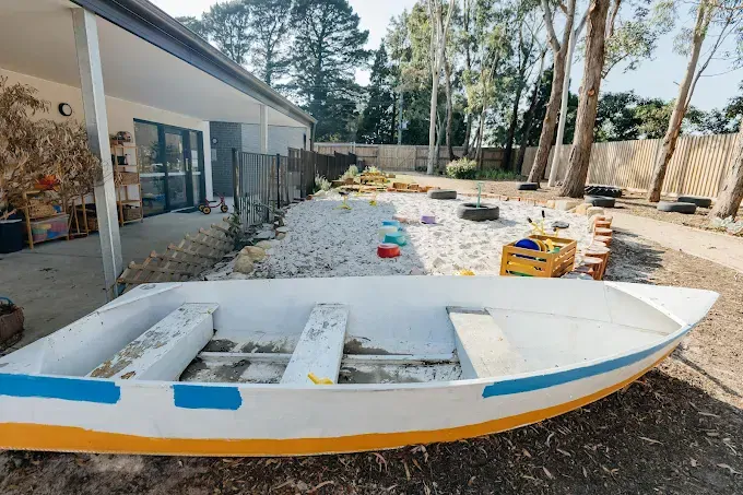 Commercial architecture