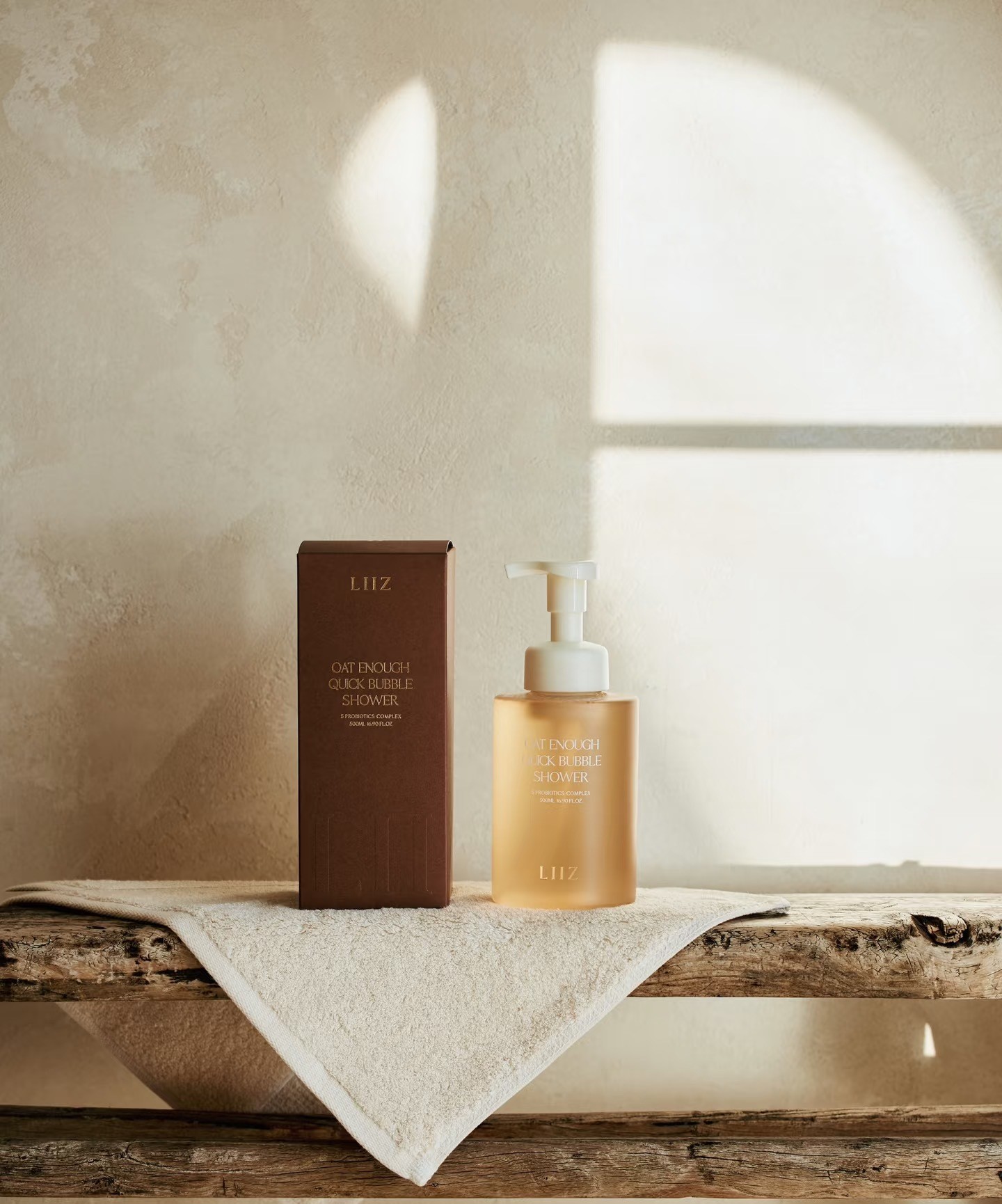 LIIZ shower gel product photography 01