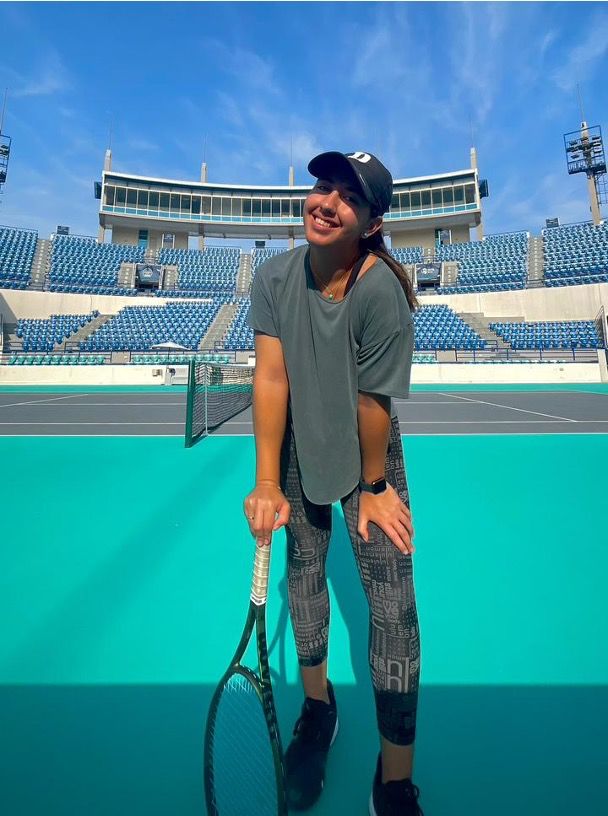 Tennismeisterei Tennistraining Tennistrainerin Salma