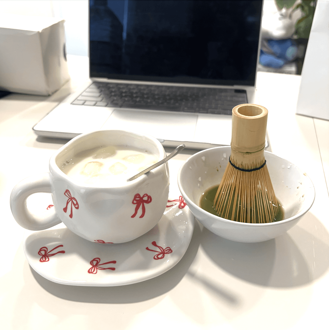Iced matcha latte with foam
