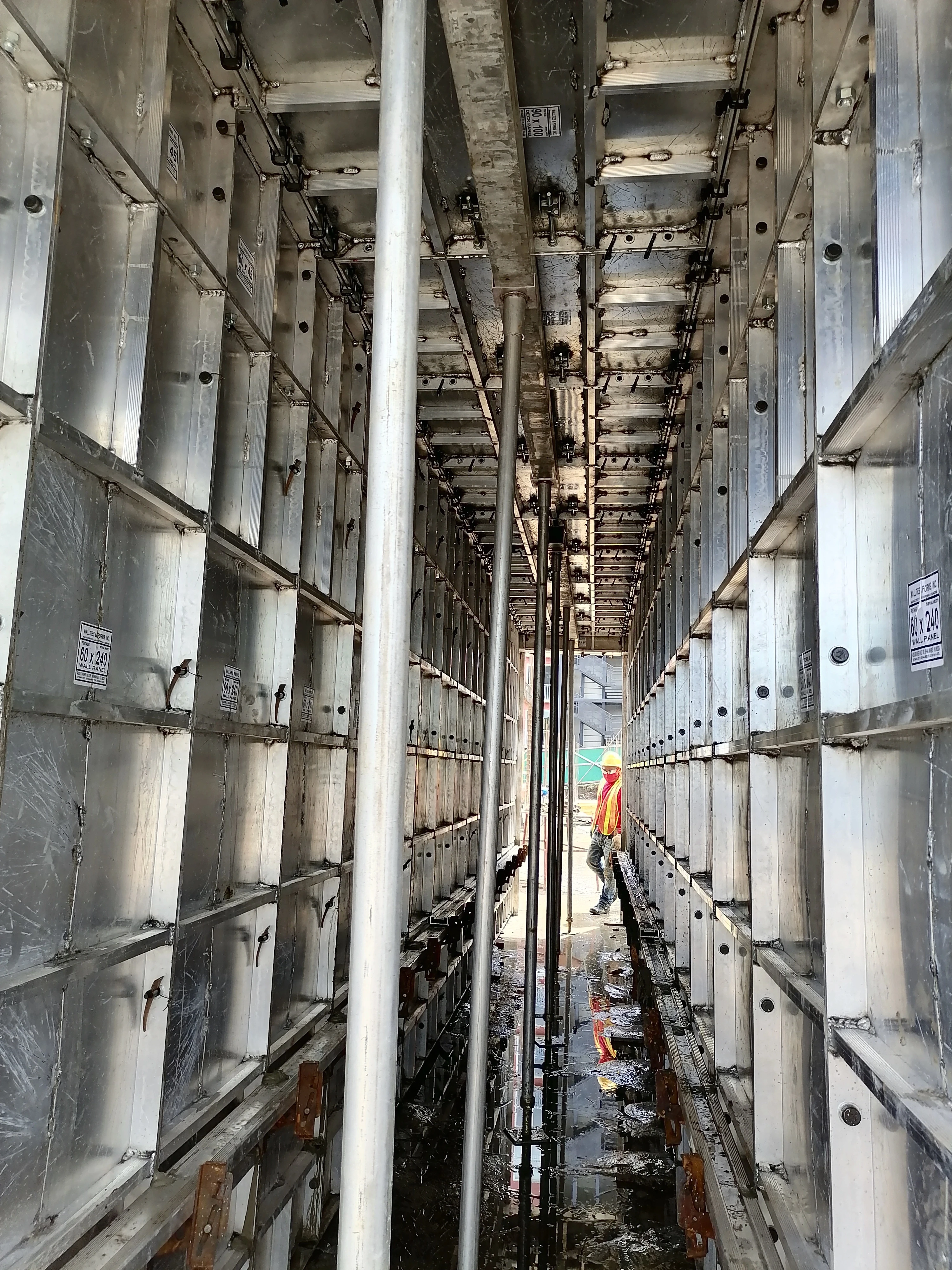 Formaleta de aluminio a medida de Barmo en proyecto en Costa Rica.